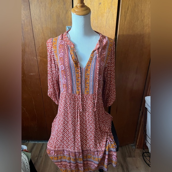 Dress - Picture 1 of 2